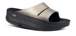 Oofos 39 OOfos Women's OOmega OOahh Luxe Sandal - Latte