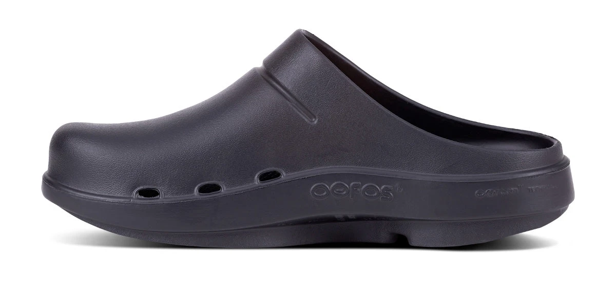 OOfos Women's OOcloog Clog - Black 5 OOfos Women's OOcloog Clog - Black - Image 5