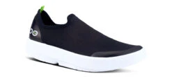 OOfos Women's OOmg EeZee Low Shoe - White Black