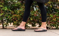 OOfos Women's OOlala Luxe Sandal - Latte -Oofos Latte OOlala