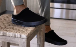 OOfos Men's OOcoozie Mule - Black 13 OOfos Men's OOcoozie Mule - Black -Oofos Men sOOcoozieMule Black 1