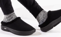 OOfos Men's OOcoozie Mule - Black 14 OOfos Men's OOcoozie Mule - Black -Oofos Men sOOcoozieMule Black 3