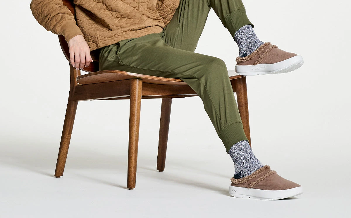 OOfos Women's OOcoozie Mule Shoe - Chocolate 3 OOfos Women's OOcoozie Mule Shoe - Chocolate - Image 3