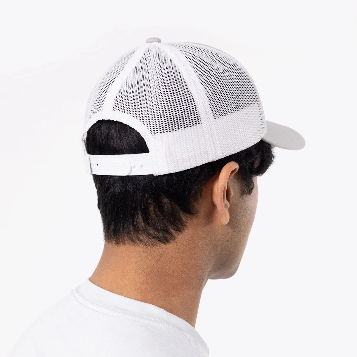 OOfos OOsnap Cap Unisex - White Gray 3 OOfos OOsnap Cap Unisex - White Gray - Image 3