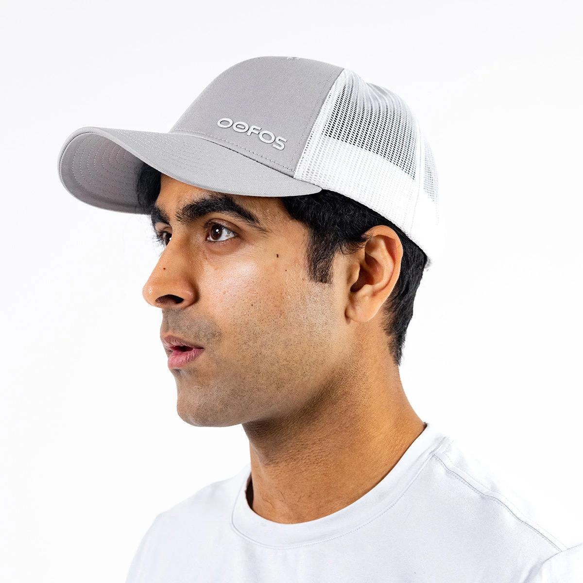 OOfos OOsnap Cap Unisex - White Gray 4 OOfos OOsnap Cap Unisex - White Gray - Image 4