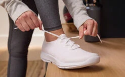 OOfos Women's OOmg Sport LS Low Shoe - White 13 OOfos Women's OOmg Sport LS Low Shoe - White -Oofos Womens Wht2