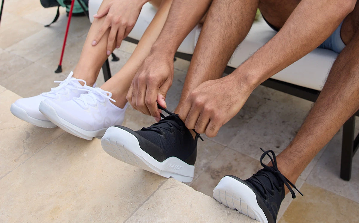 OOfos Women's OOmg Sport LS Low Shoe - White 5 OOfos Women's OOmg Sport LS Low Shoe - White - Image 5